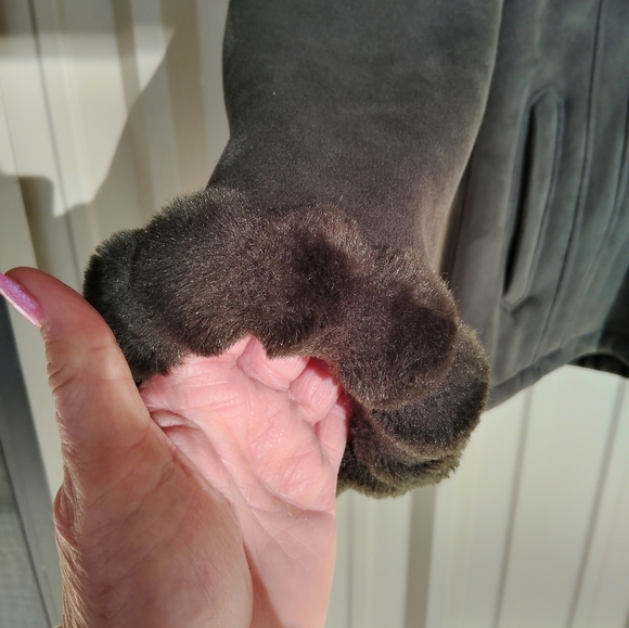 Women's Esprit Faux Suede Faux Fur Avocado Green Jacket Coat Size Medium - Picture 4 of 16